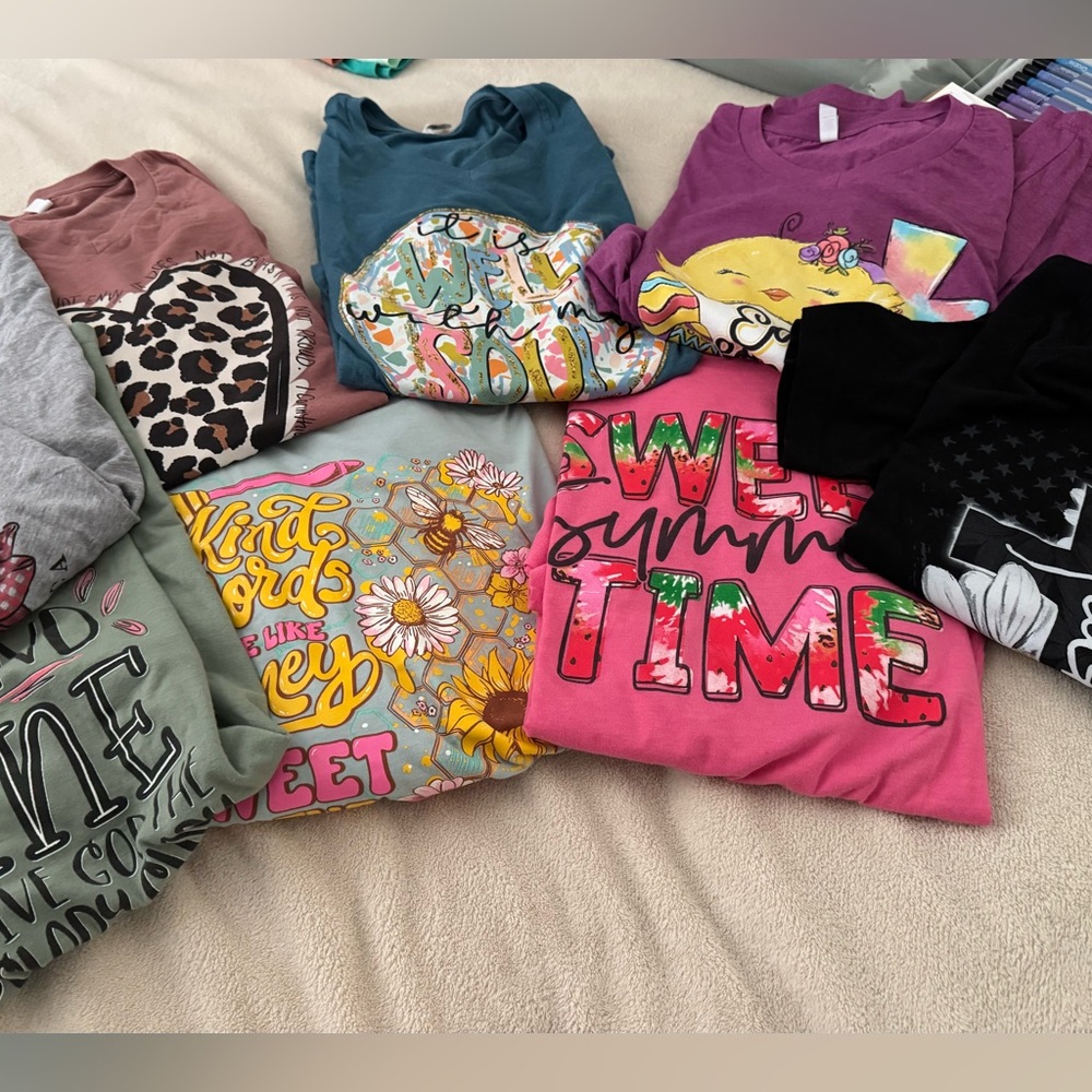 Colorful Graphic Short Sleeve Tees